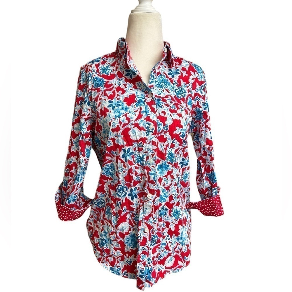 Chaps blouse size medium red white blue floral button up no iron